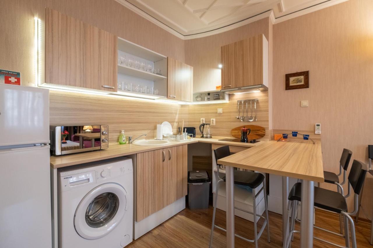 Feel Sofia - One Bedroom Apartment Next To Russian Square Екстериор снимка