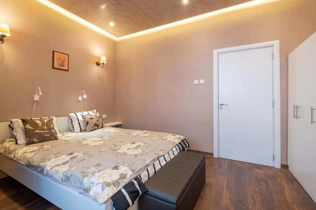 Feel Sofia - One Bedroom Apartment Next To Russian Square Екстериор снимка